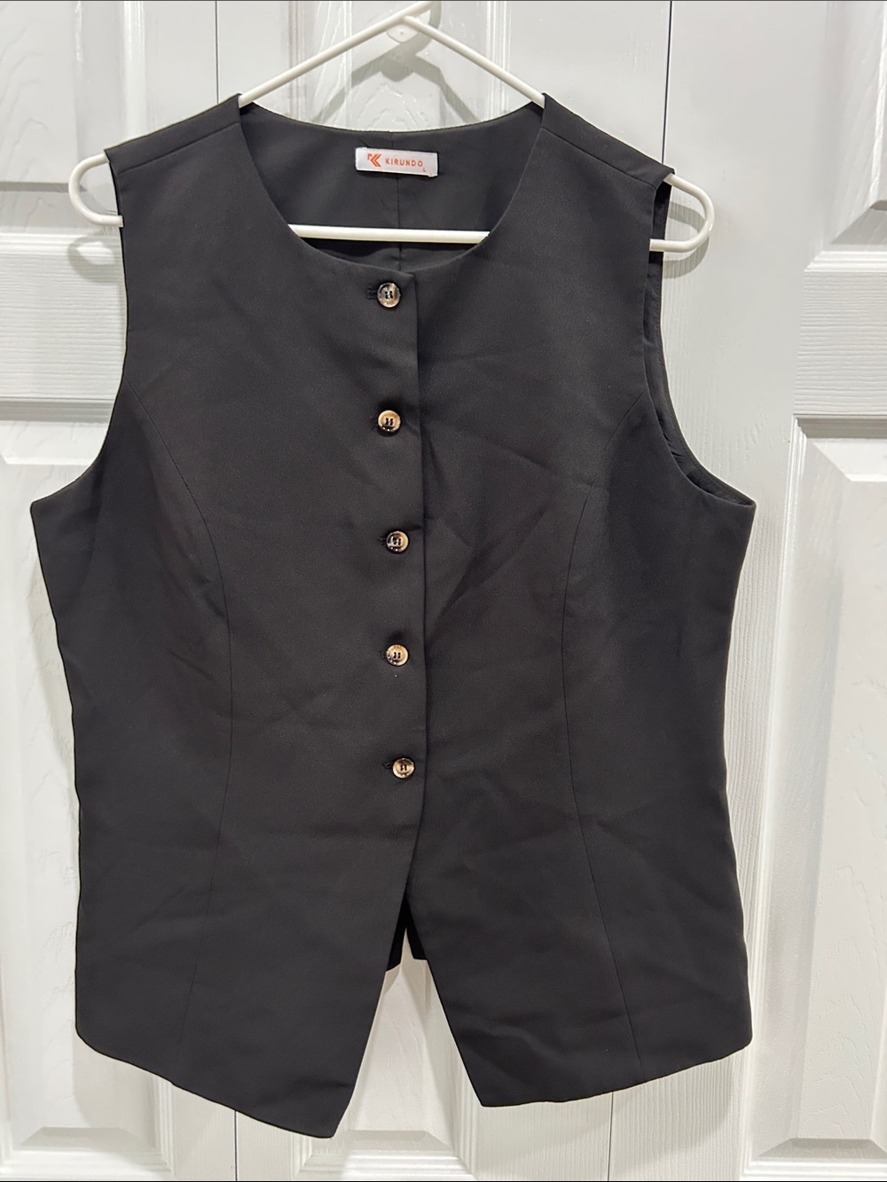 Kirundo Black Sleeveless Button-Front Vest